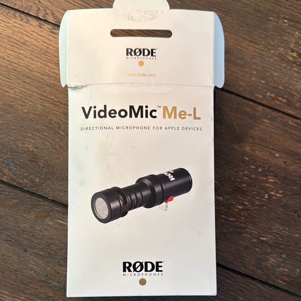 New RØDE VideoMic Me-L Microphone for iPhone for video use